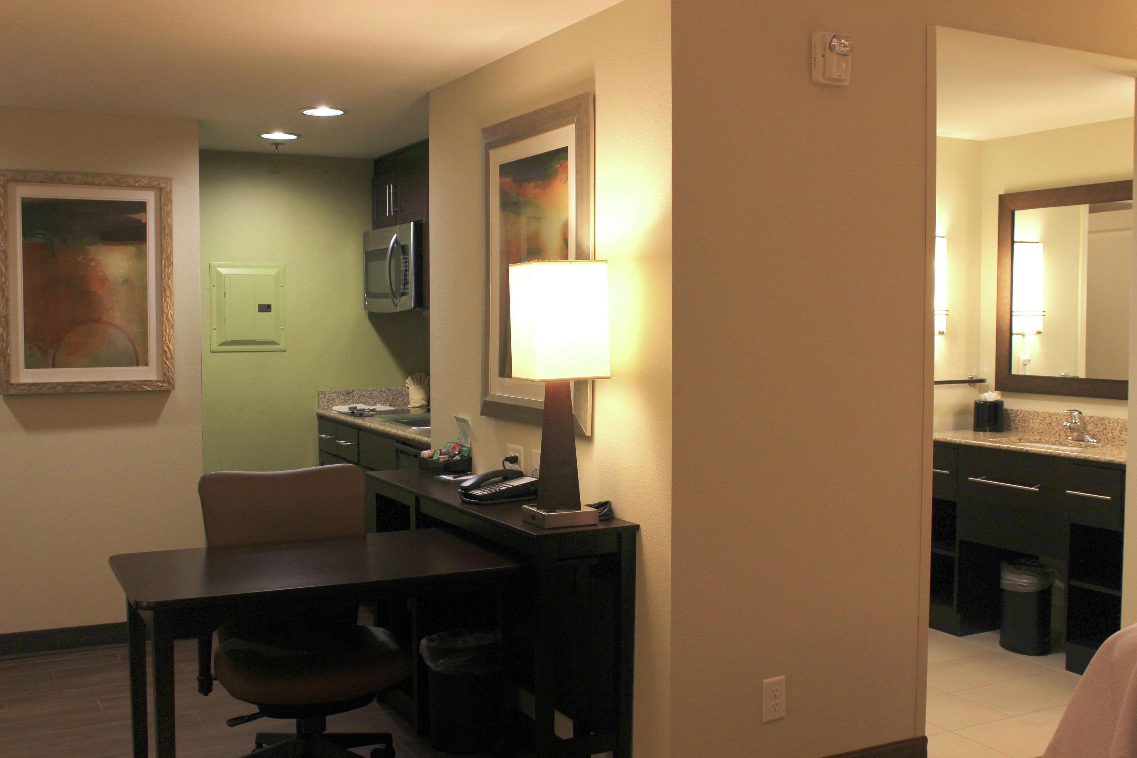 Homewood Suites By Hilton Victoria Eksteriør billede