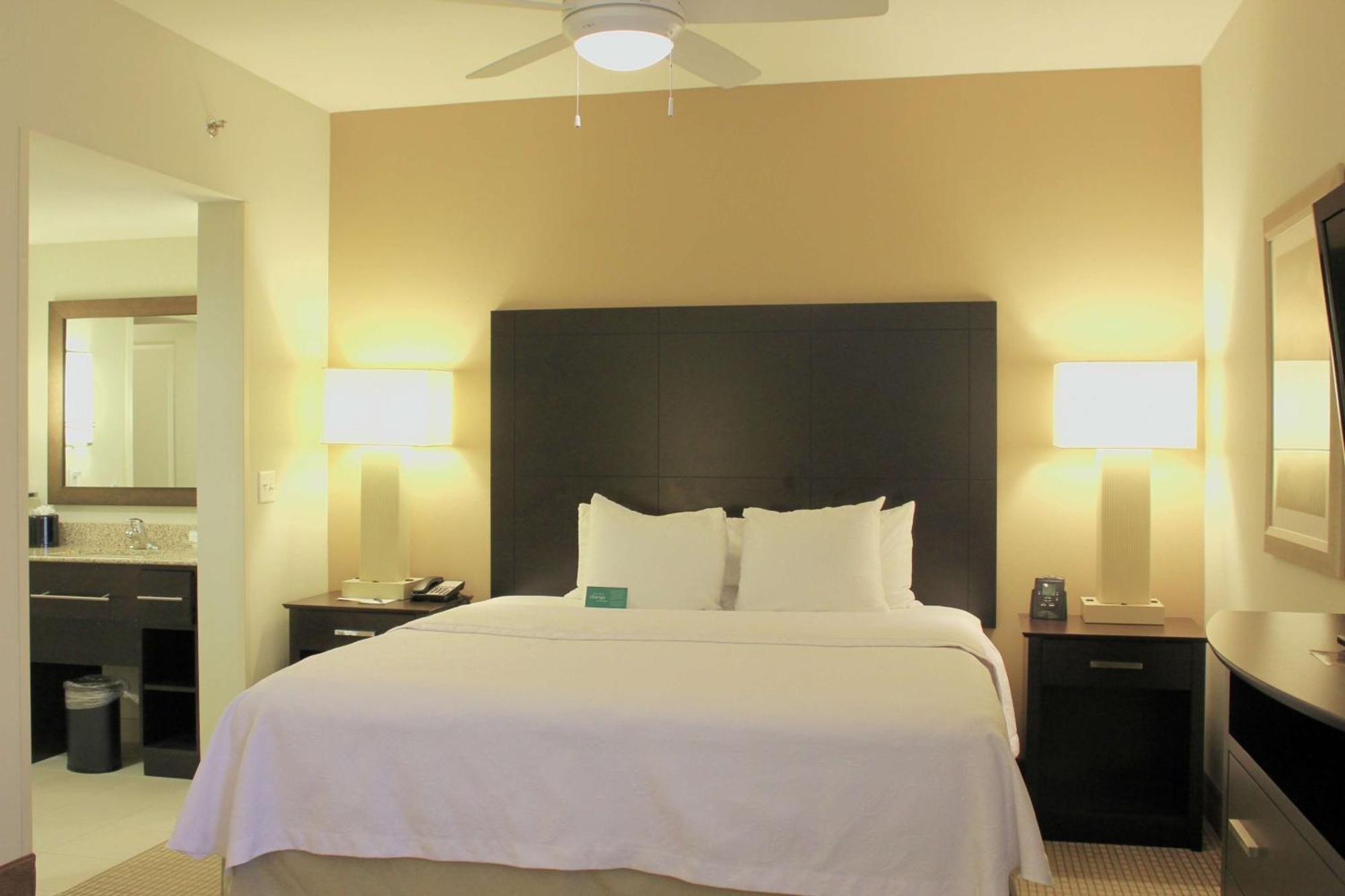 Homewood Suites By Hilton Victoria Eksteriør billede